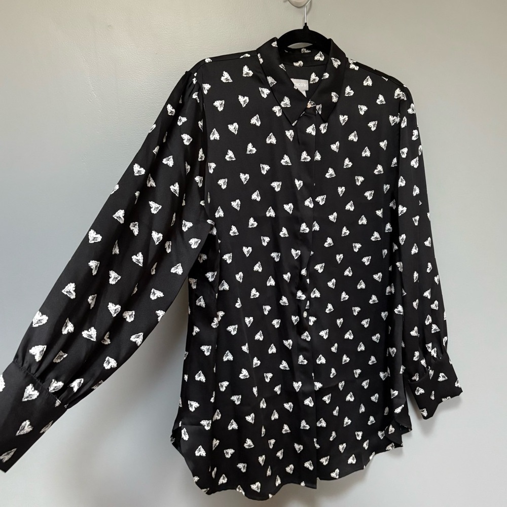 Chico’s Women’s Black White Heart Pattern Button Long Sleeve Blouse Size 12/14‎